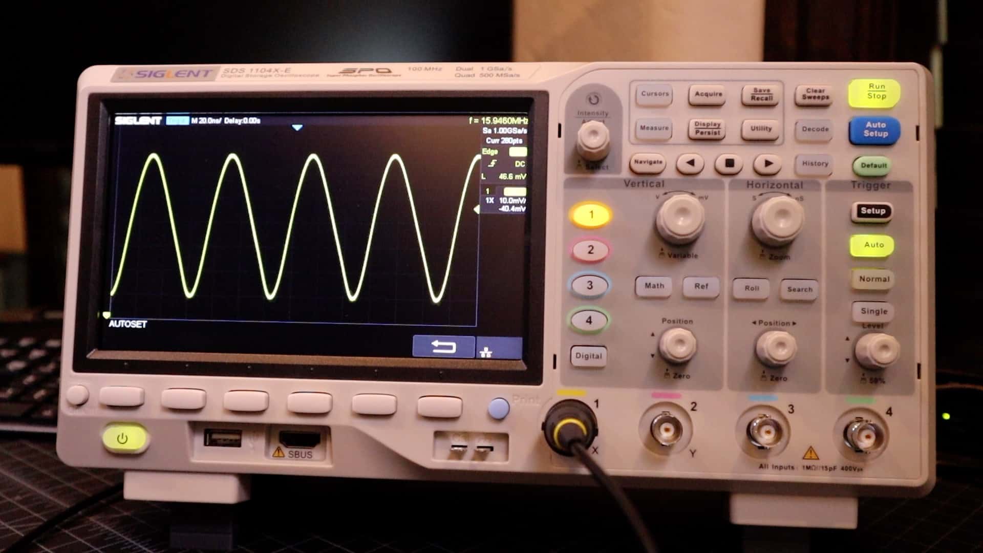 Oscilloscope Tutorial (Learn the Basics) - The Geek Pub